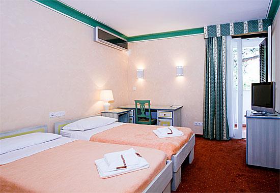 Hotel Solitudo Uble Exteriör bild